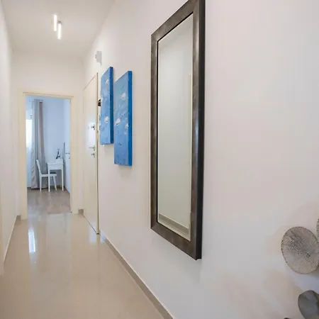 Mira Apartment *